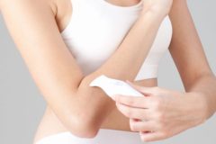 簡単だからこそ気をつけて！腕の正しいムダ毛処理