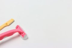 T字型＆I字型の違いは何？意外と知らないカミソリの種類