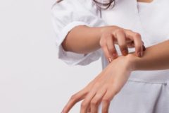 アトピー肌を悪化させない脱毛方法